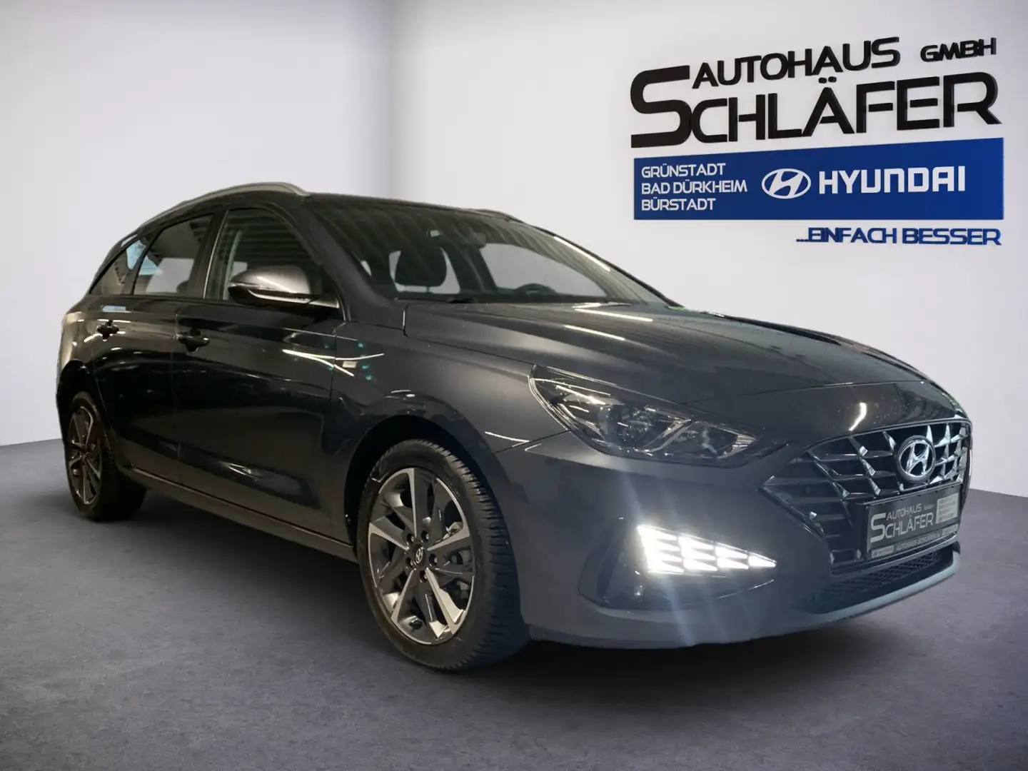 Hyundai i30 Kombi 1.5 T-GDI 7-DCT Trend Mild-Hybrid Navi Grigio - 2