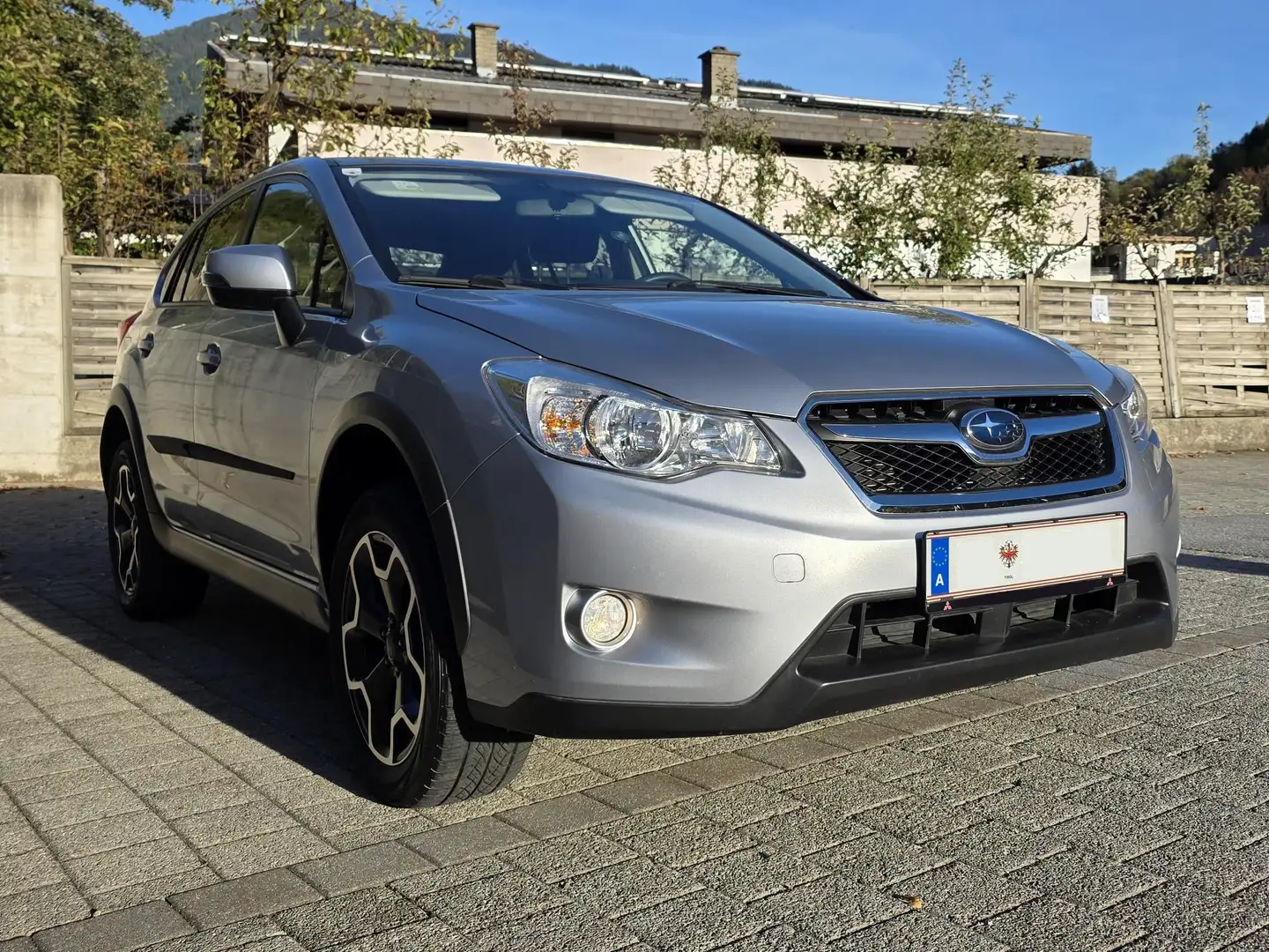 Subaru XV 2,0DL Comfort Silber - 1