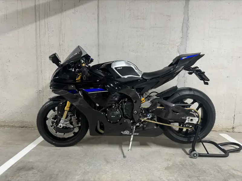 Yamaha YZF-R1 - foto 3