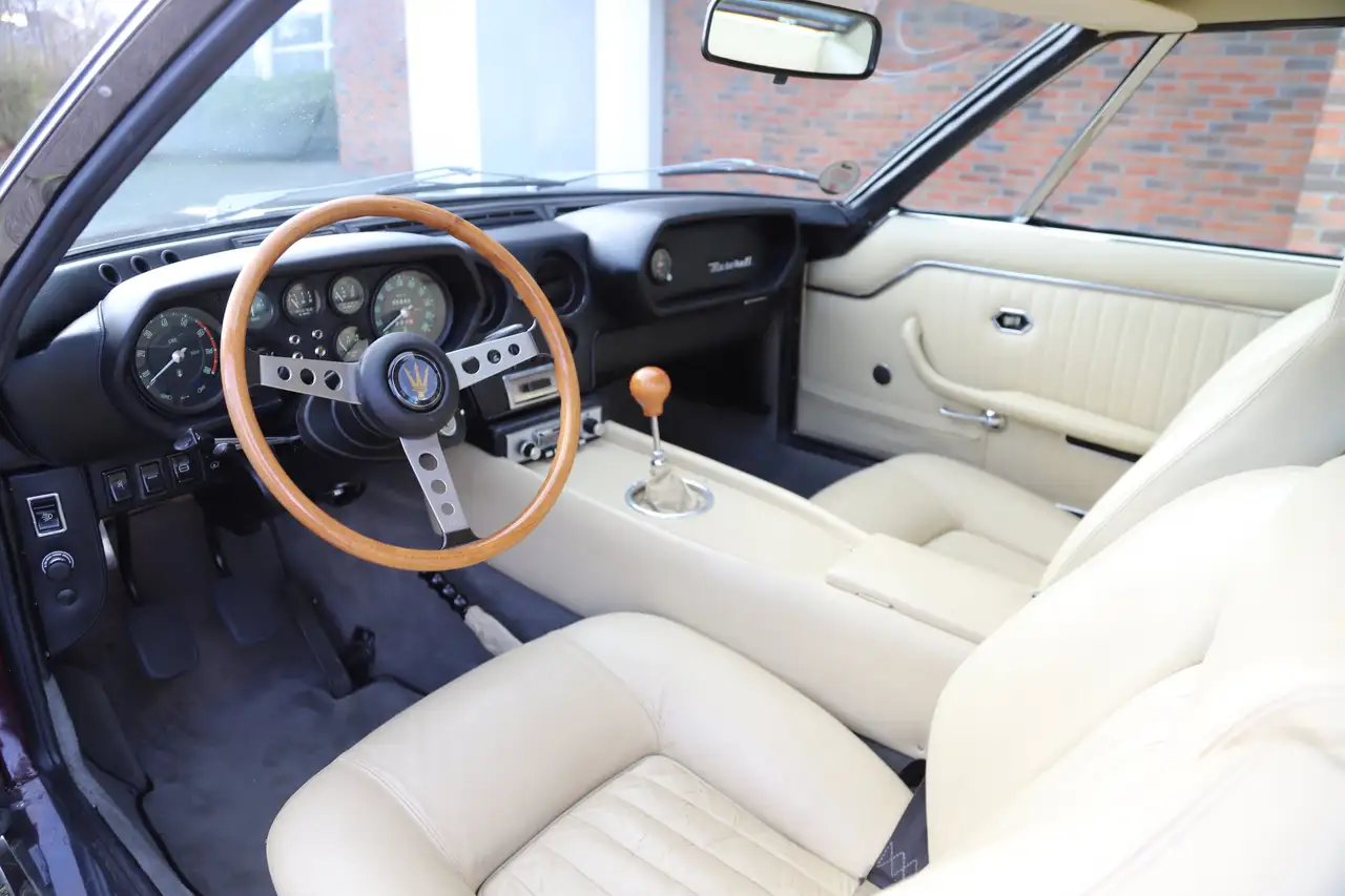 Maserati Indy 4200, foto 10