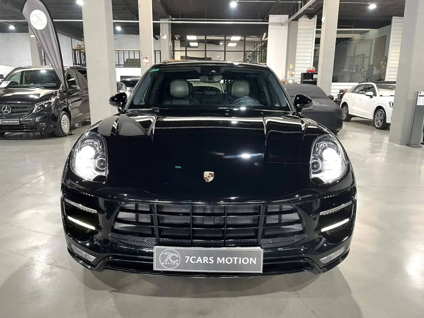 Porsche Macan Turbo Aut. Nero - 2