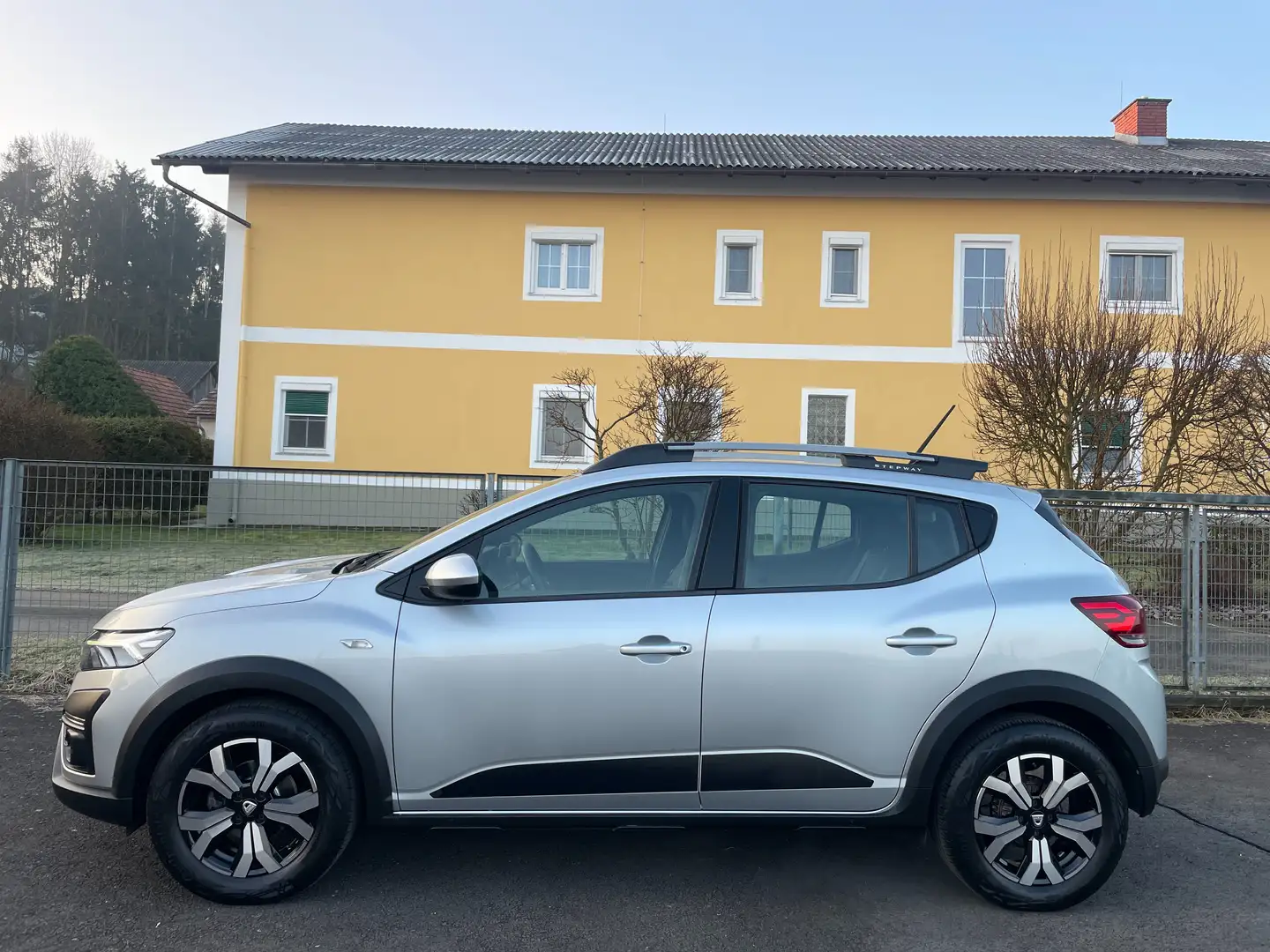 Dacia Sandero Sandero Stepway Comfort TCe 90 Stepway Comfort Silber - 2