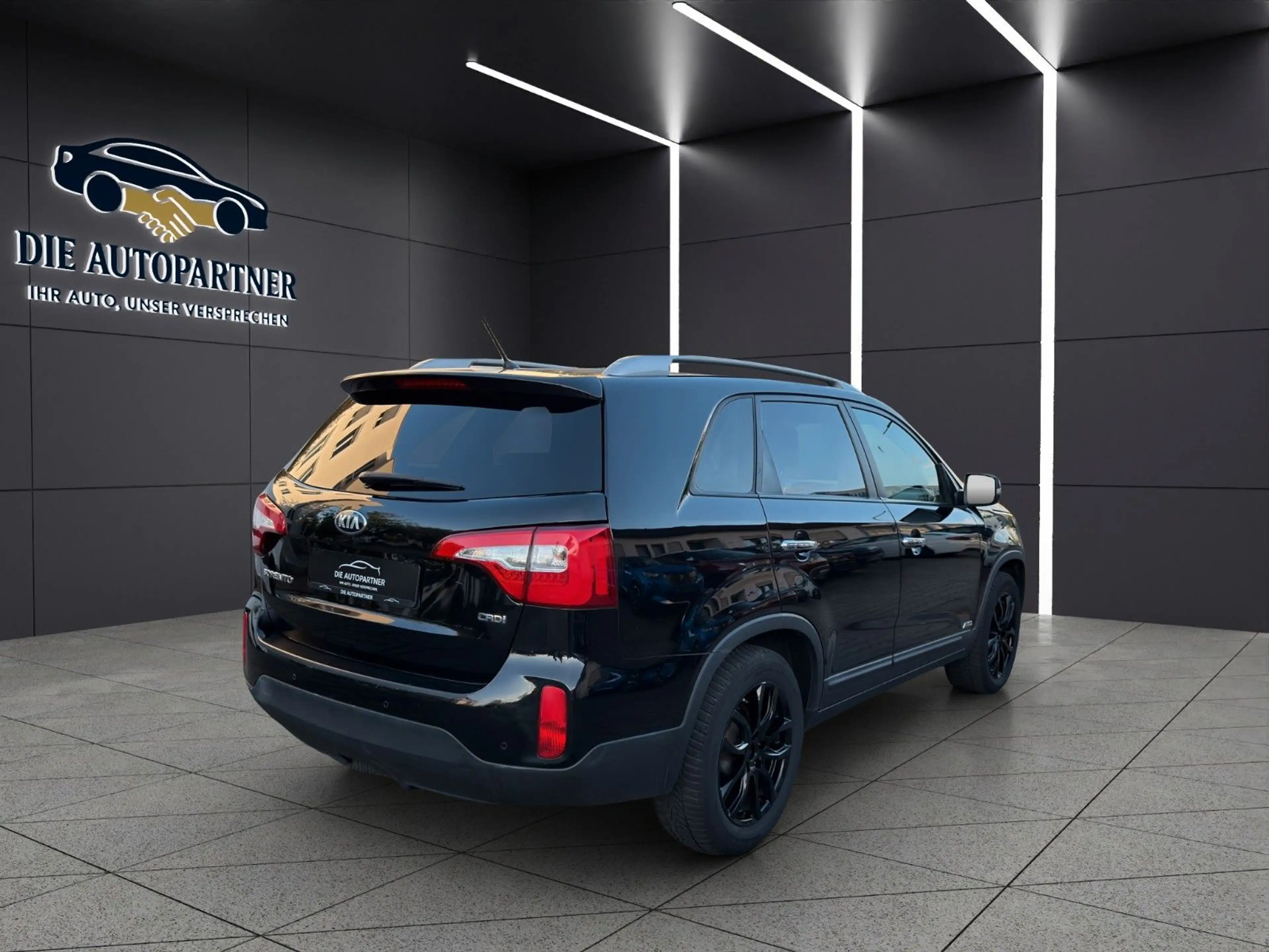 Kia Sorento Vision 4WD 2,2, AHK,KLIMA,SHZ,KAM — photo 5