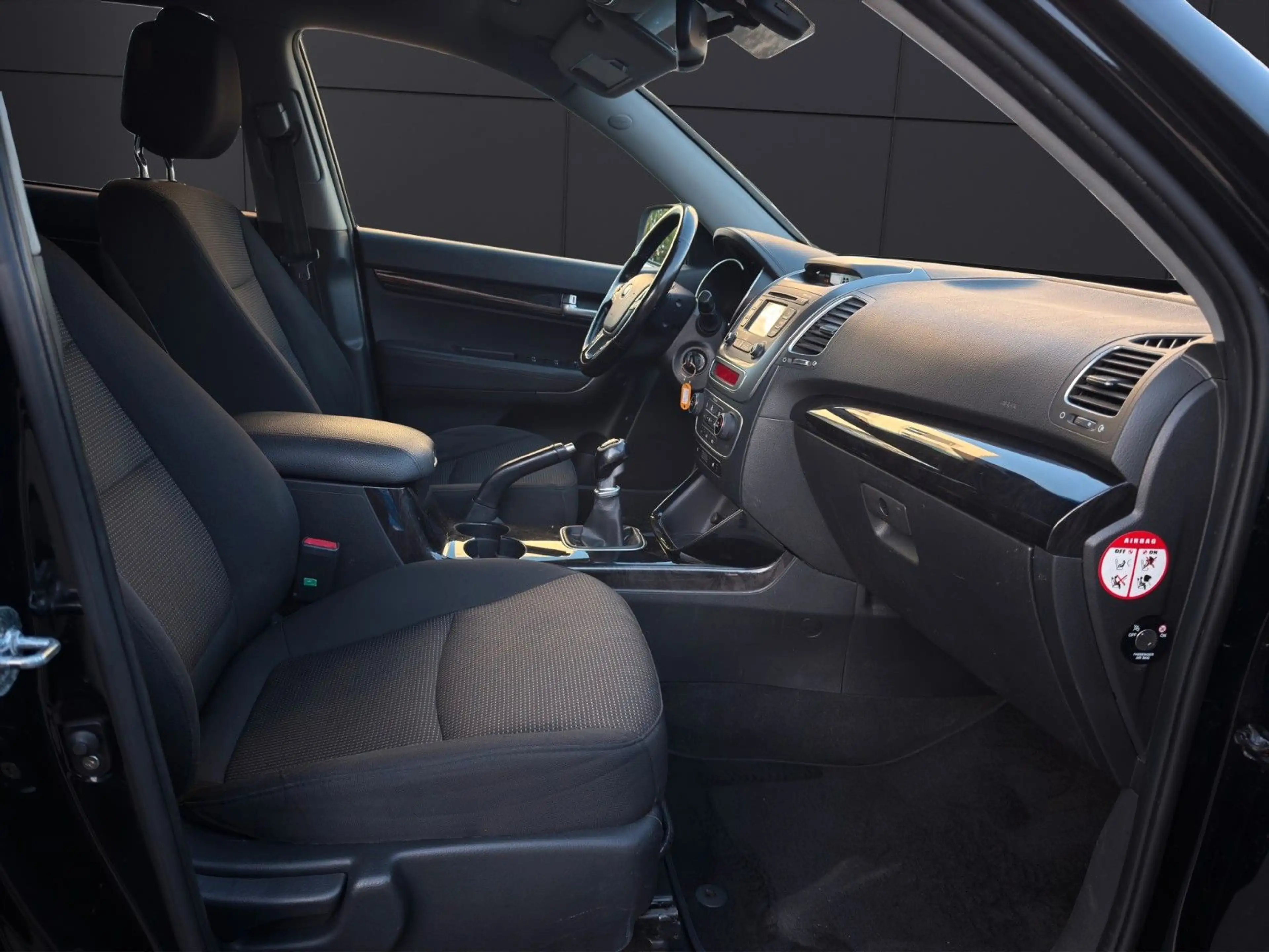 Kia Sorento Vision 4WD 2,2, AHK,KLIMA,SHZ,KAM — photo 11