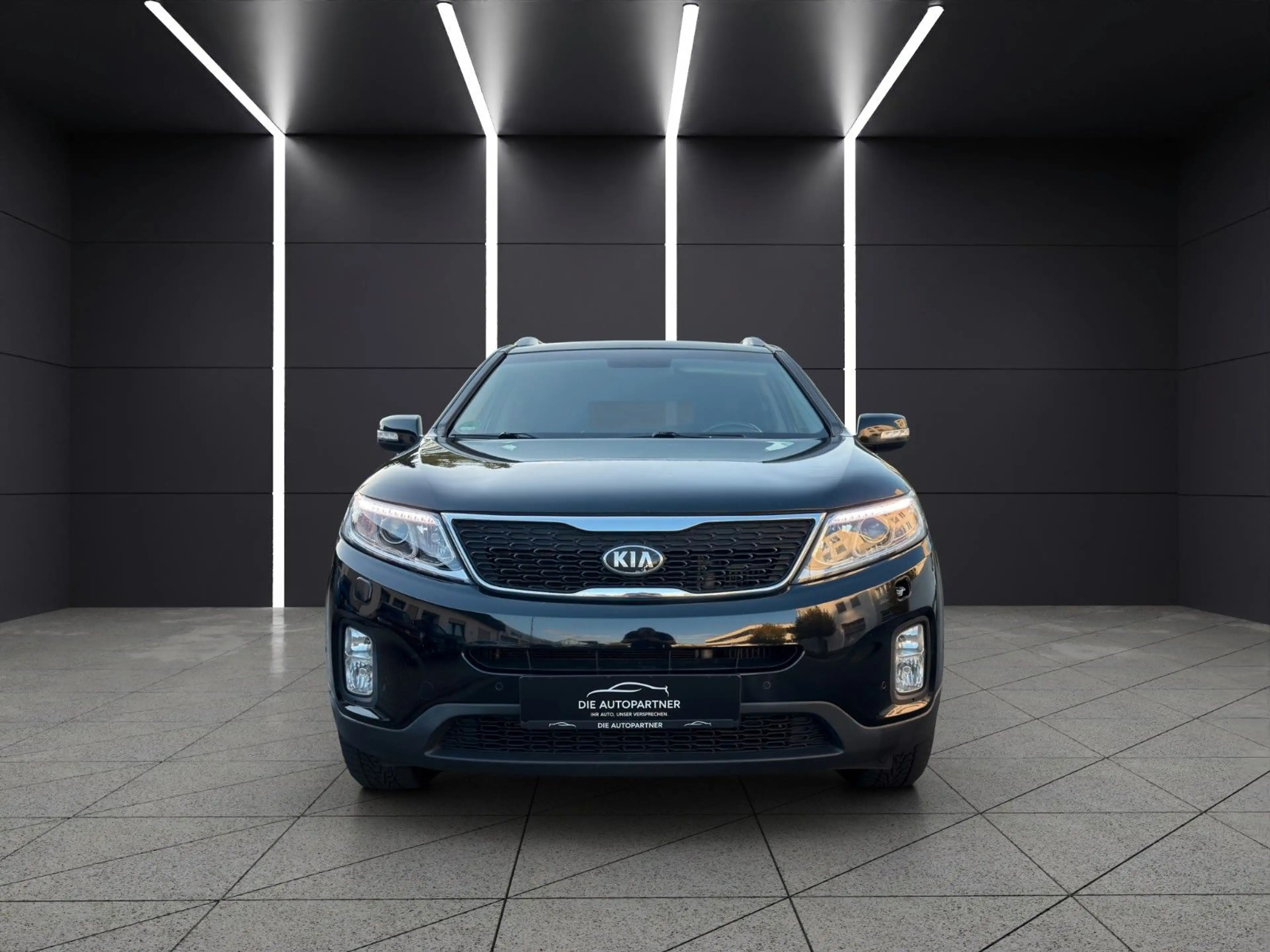 Kia Sorento Vision 4WD 2,2, AHK,KLIMA,SHZ,KAM — photo 8