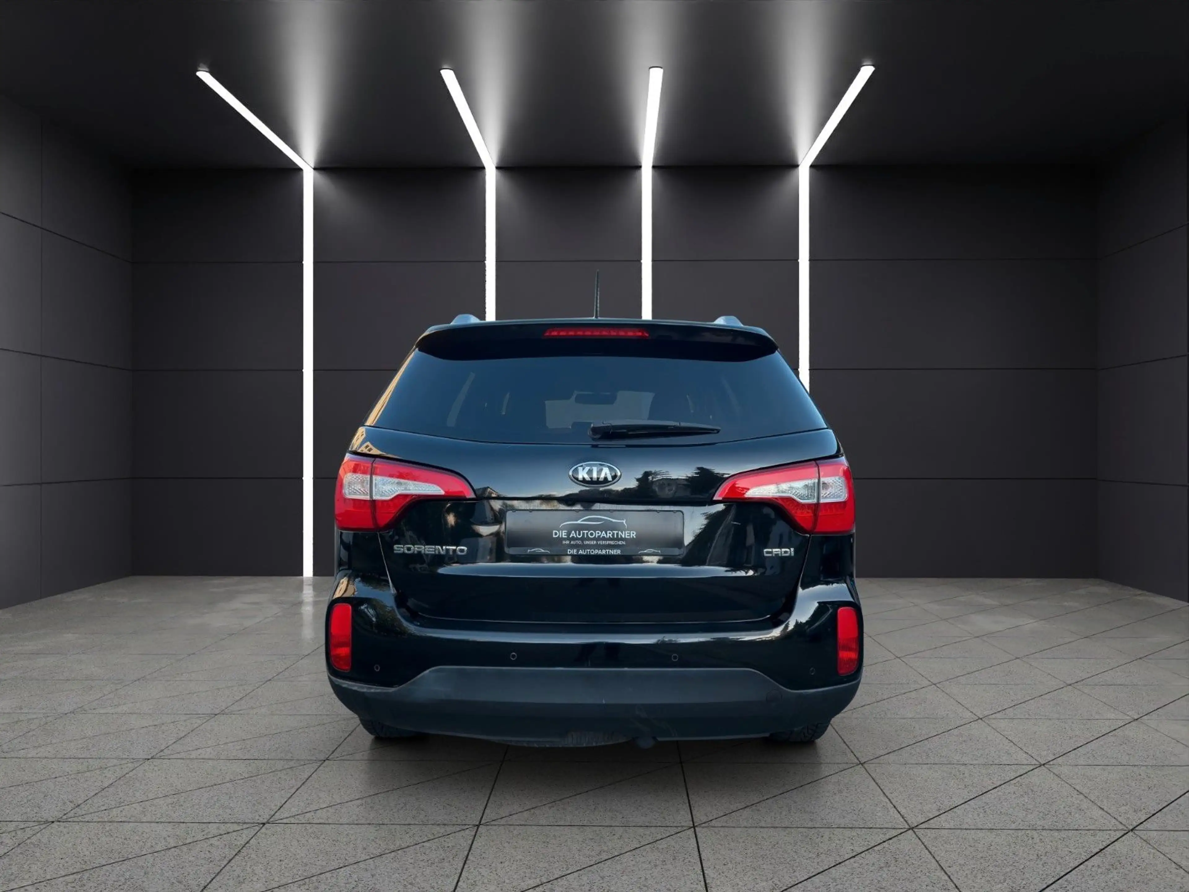 Kia Sorento Vision 4WD 2,2, AHK,KLIMA,SHZ,KAM — photo 4