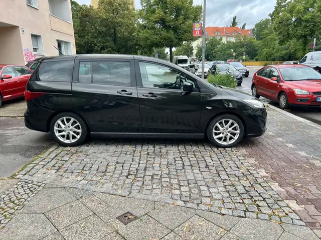 Mazda Mazda5 view 9