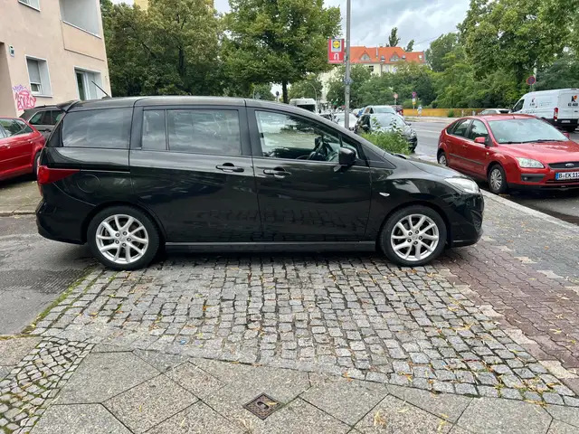 Mazda Mazda5 view 4