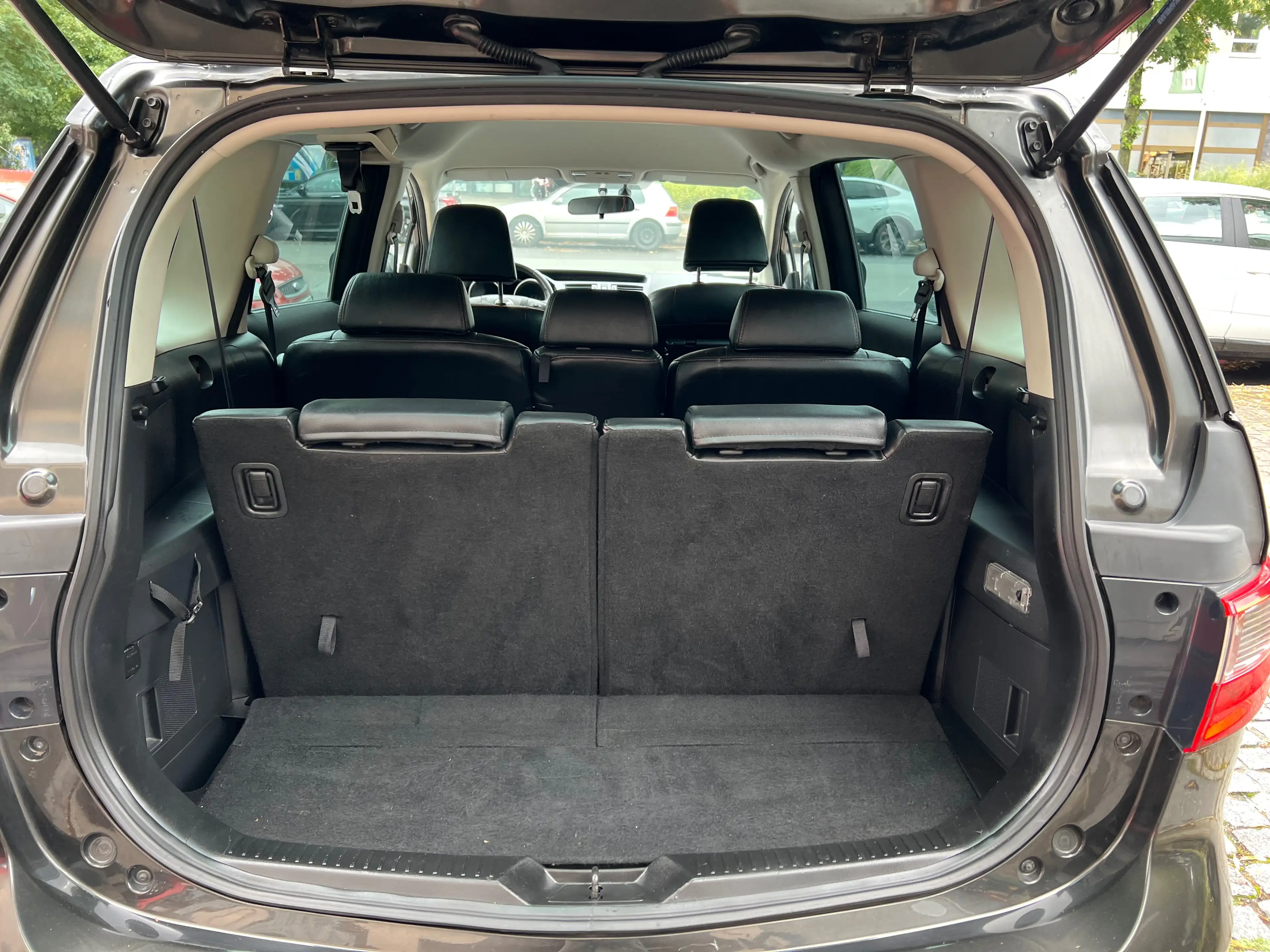 Mazda 5 Sports-Line/2.Hand/Leder/Navi/Xenon/Klimaautom/PDC — photo 14