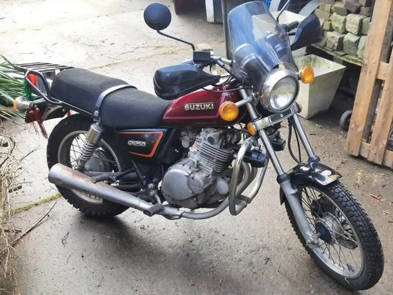 Suzuki GN 250