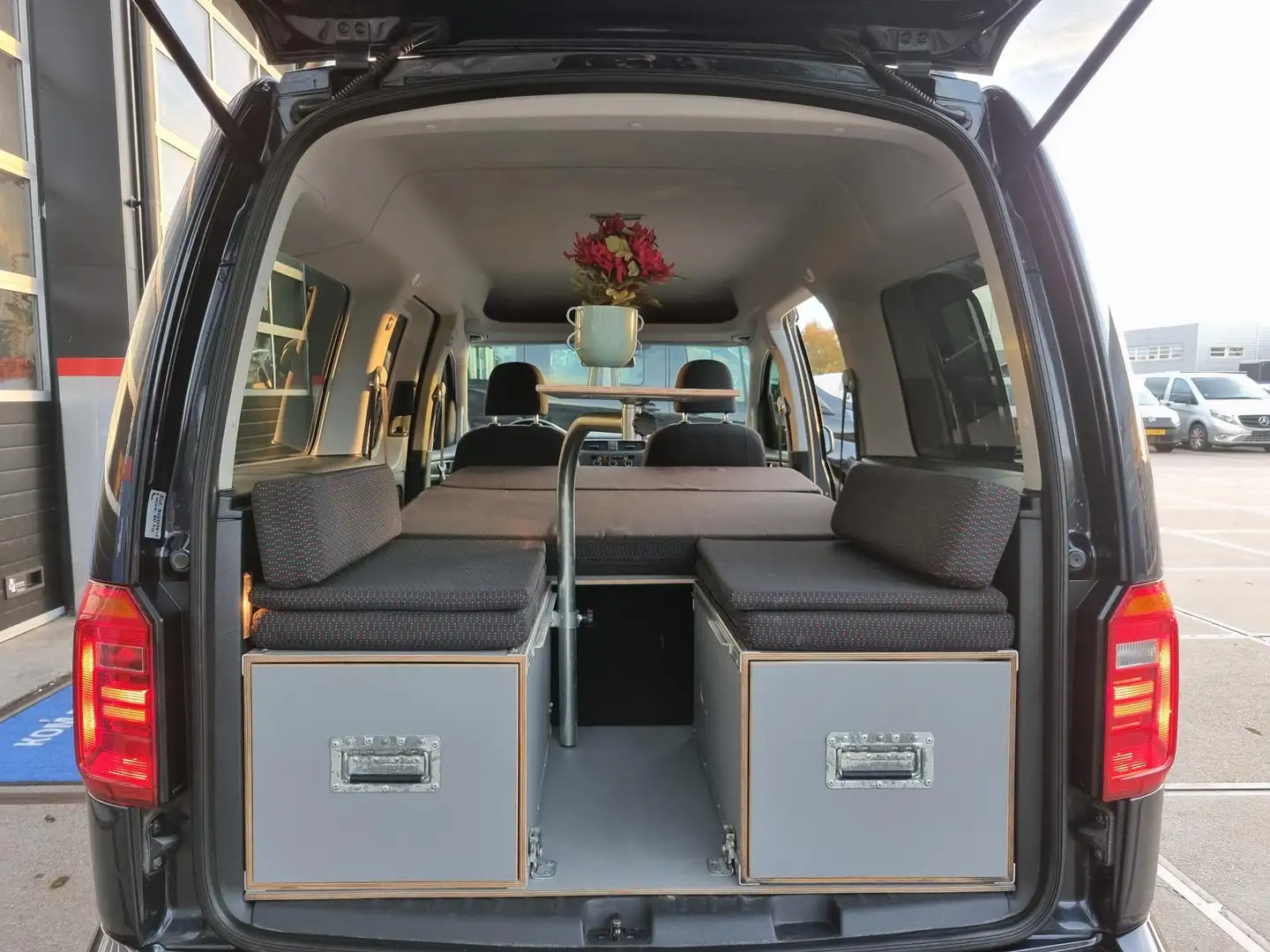 Volkswagen Caddy Maxi 1.4 TSI 130pk. DSG Automaat MINICAMPER Azul - 2