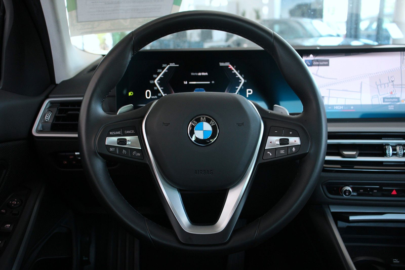 BMW 318 i (G20) *LED*Panorama*Widescreen Display*PDC — photo 11