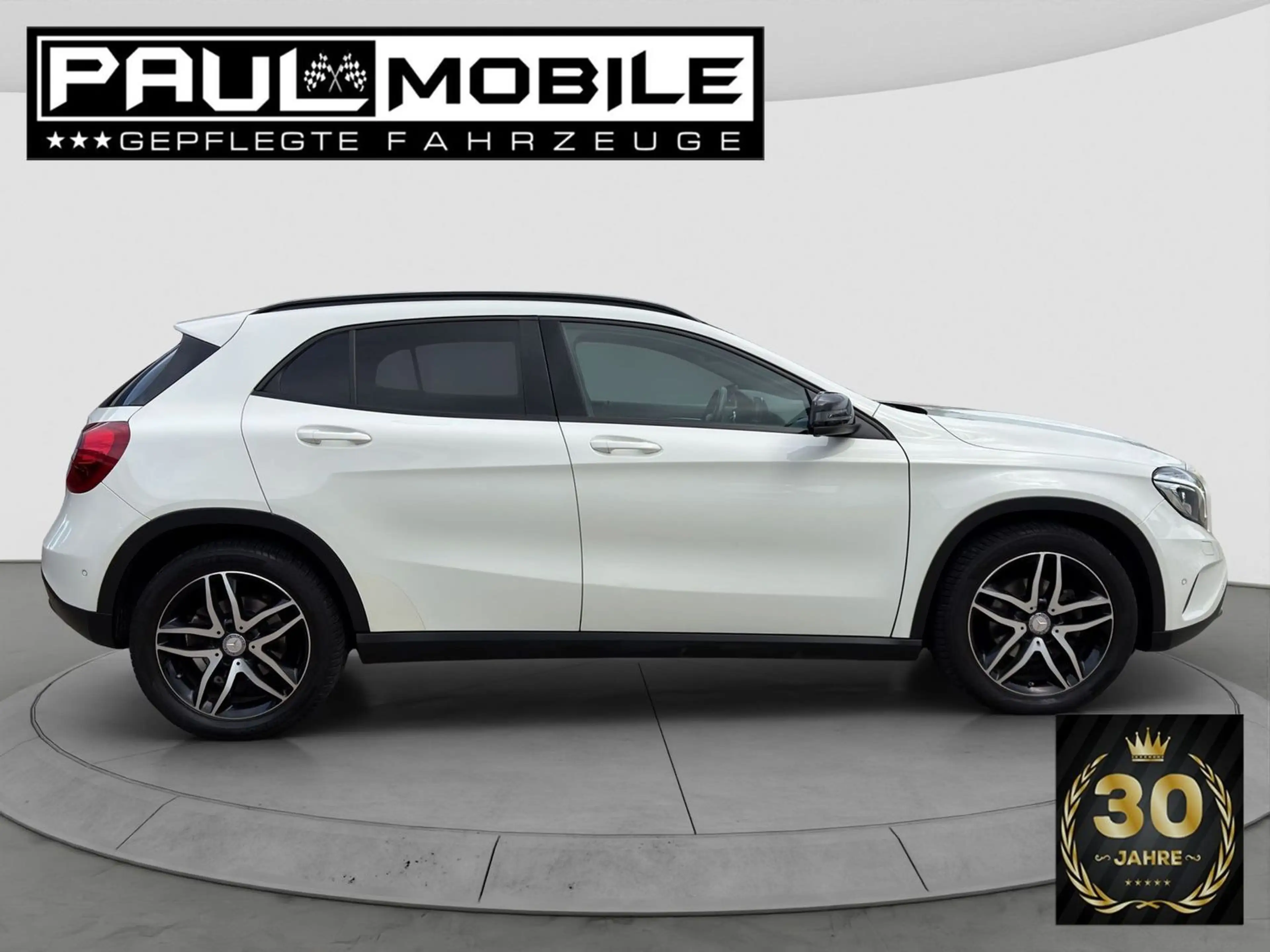 Mercedes-Benz GLA 200 d/CDI URBAN Navi Bi-Xenon Panorama R-Cam — photo 7