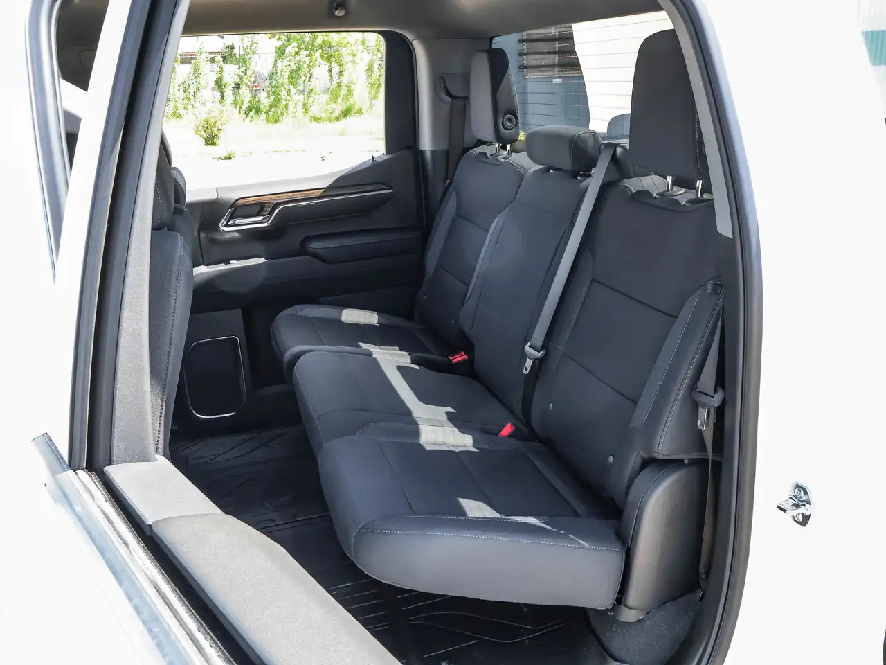 Chevrolet Silverado 1500 снимка Chevrolet Silverado 1500