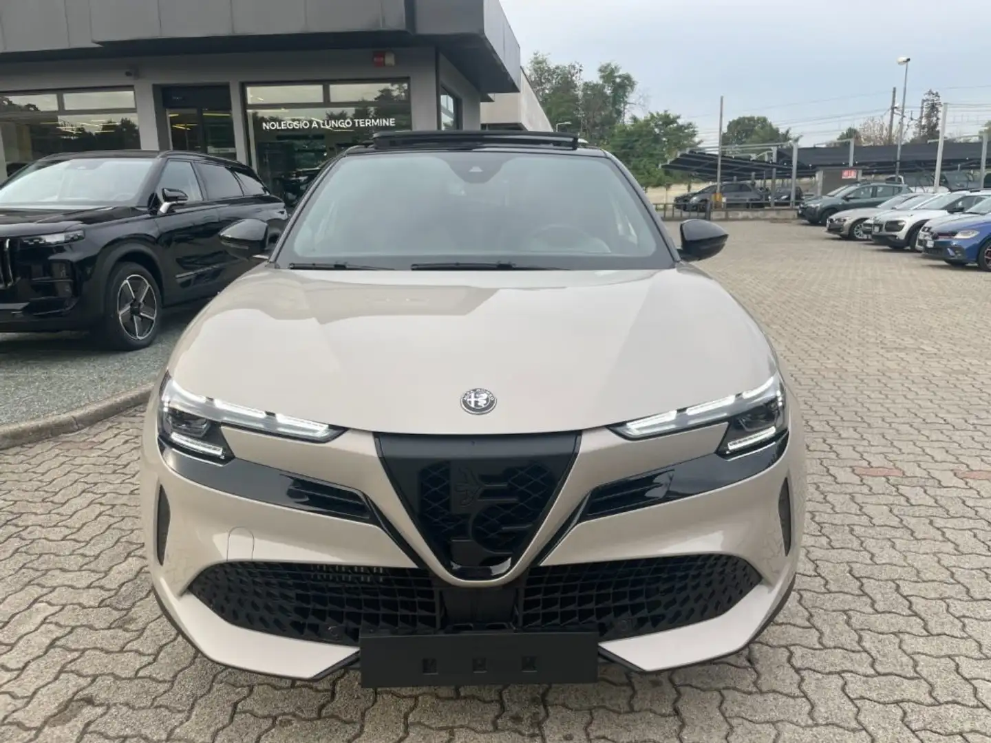 Alfa Romeo Junior 1.2 136CV Hybrid eDCT6 Speciale+TETTO APRIB+TECHNO Gris - 2