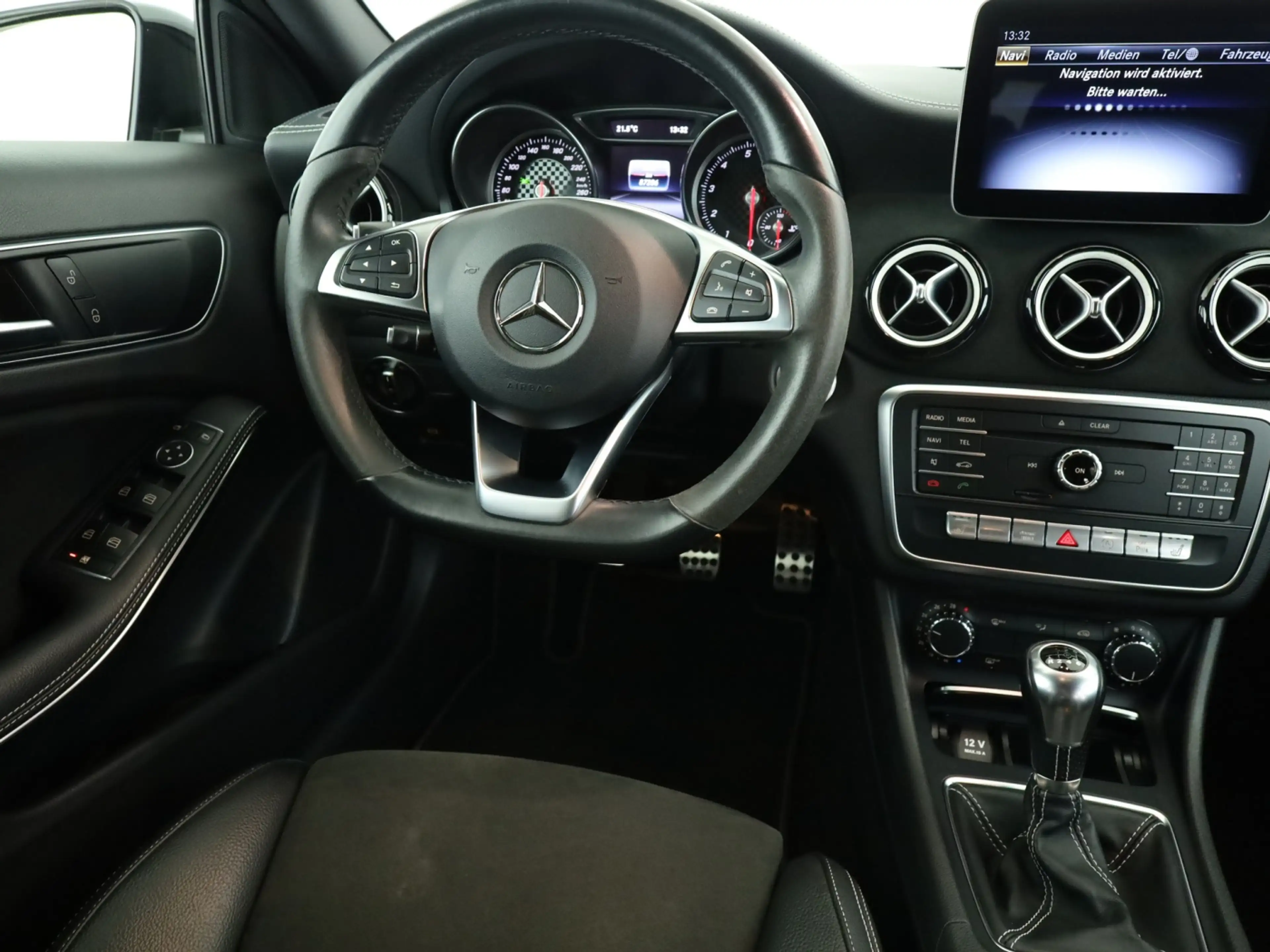 Mercedes-Benz A 200 AMG-Line*Edition*LED*Night-Paket*Navi — photo 10