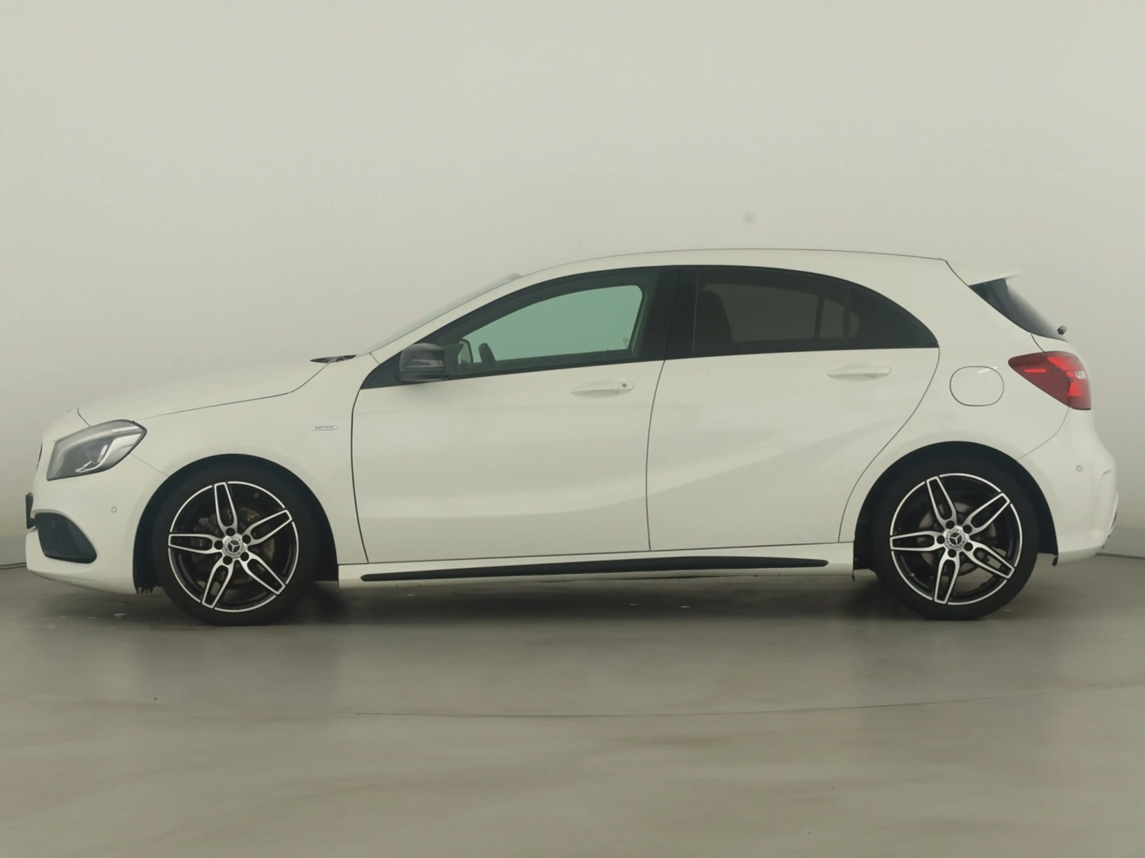 Mercedes-Benz A 200 AMG-Line*Edition*LED*Night-Paket*Navi — photo 7