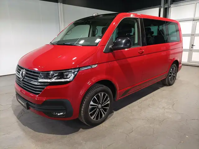 Volkswagen Multivan view 3
