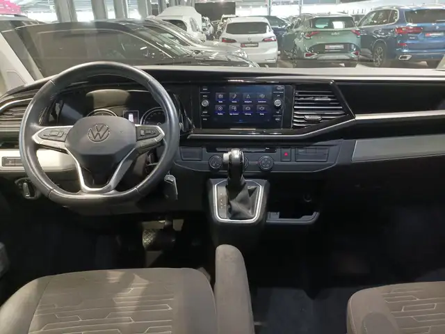 Volkswagen Multivan view 9