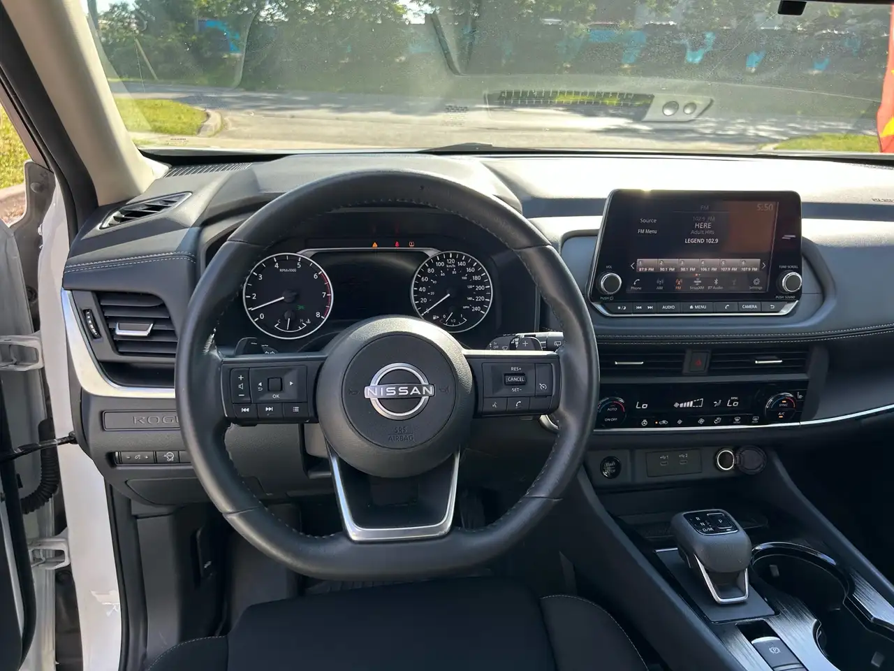 Nissan Rogue photo Nissan Rogue
