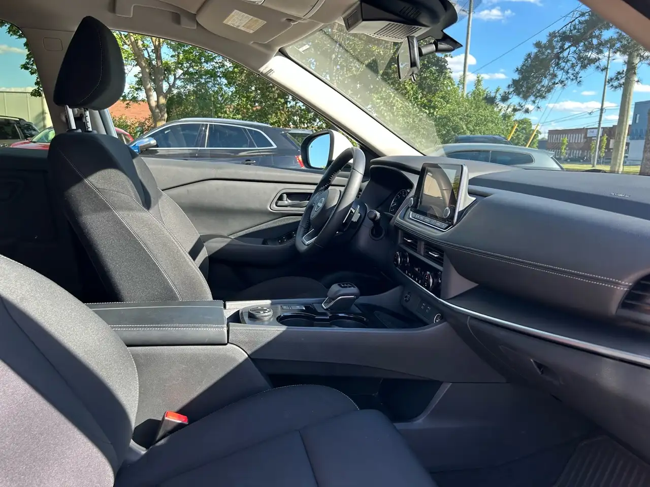 Nissan Rogue photo Nissan Rogue