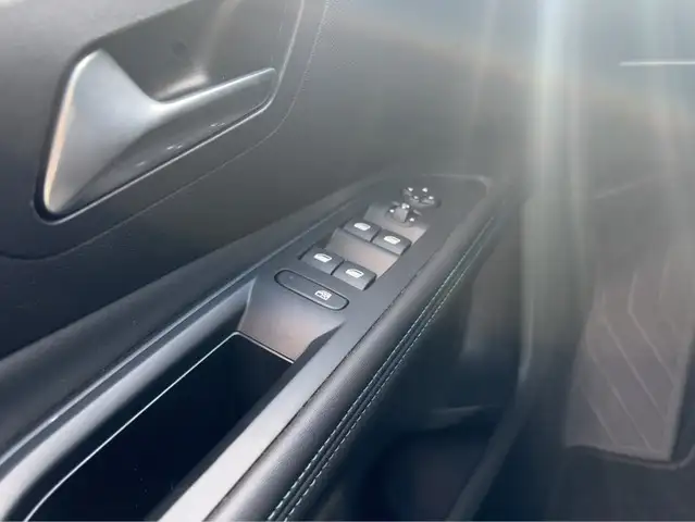 Peugeot 3008 view 14
