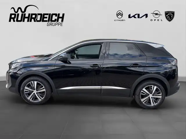 Peugeot 3008 view 2