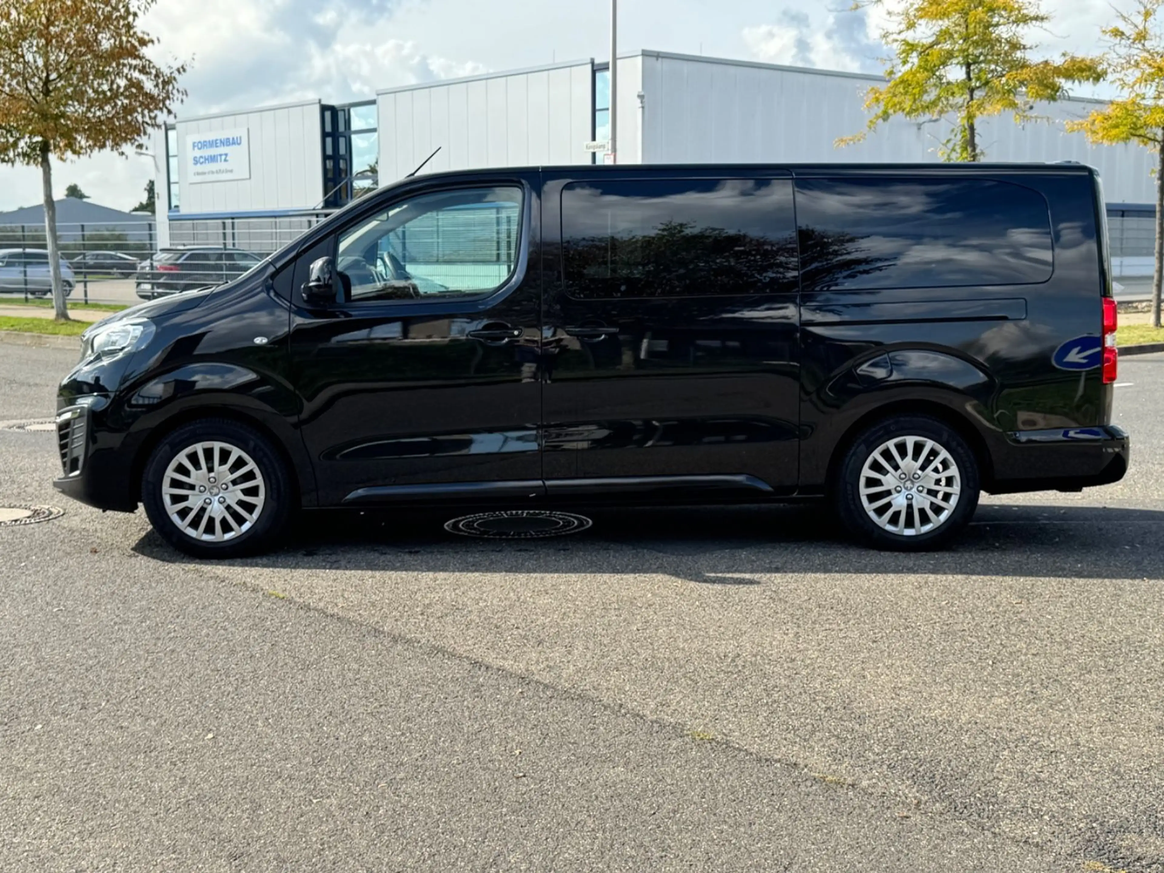 Peugeot Traveller Active L3 *Garantie*Autom.*8-Sitzer* — photo 2