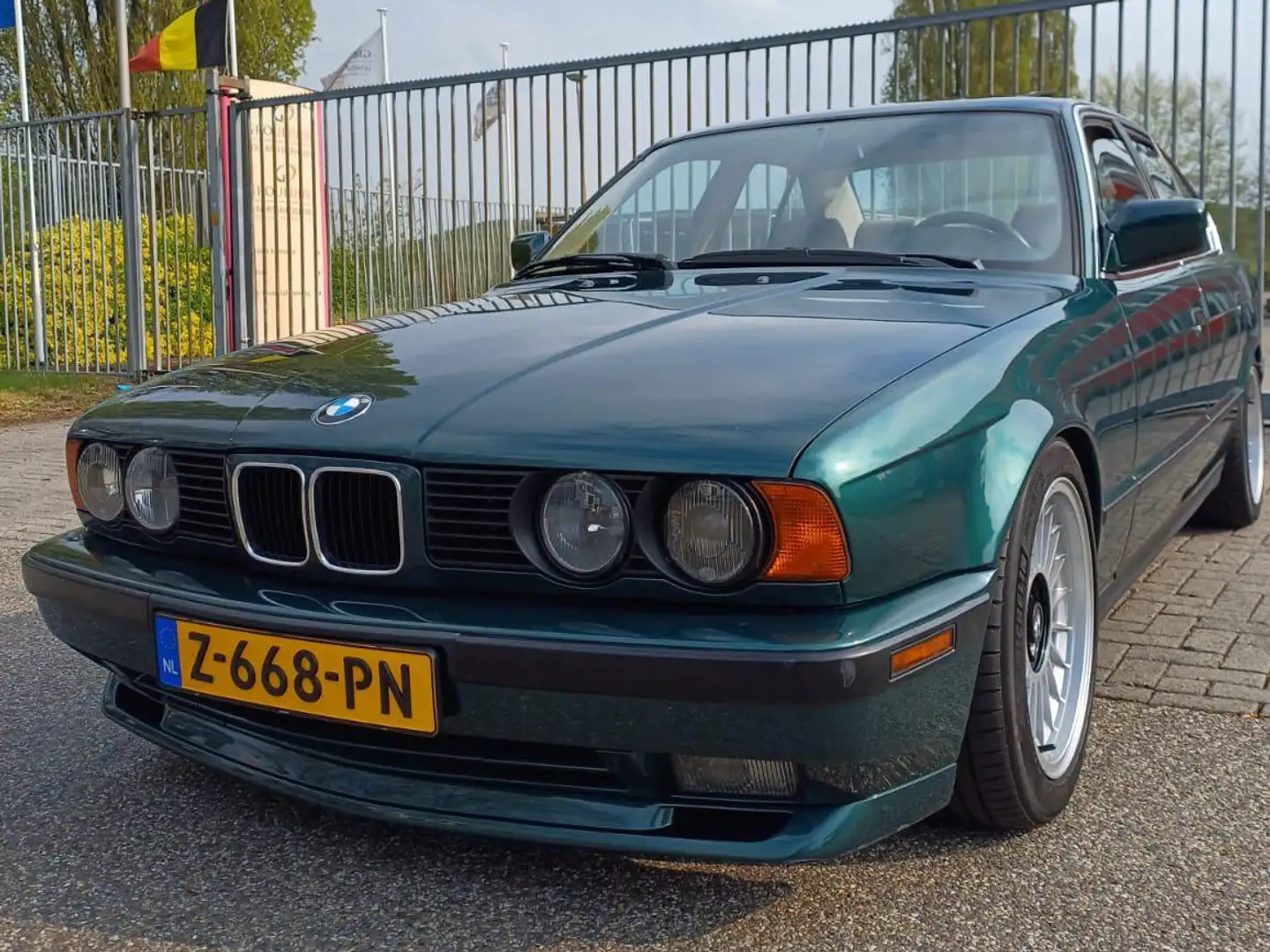 BMW M5 M5 S38B36 (Ex 535i) Groen - 1
