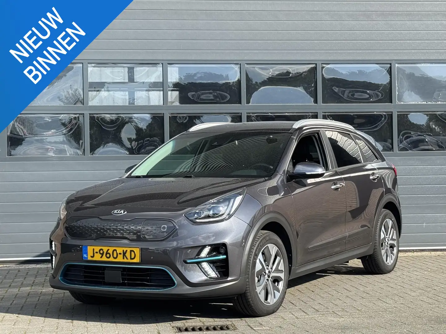Kia e-Niro EXECUTIVELINE 64 KWH I FASE 3 I ACCU = 100% I P-CA Gris - 1