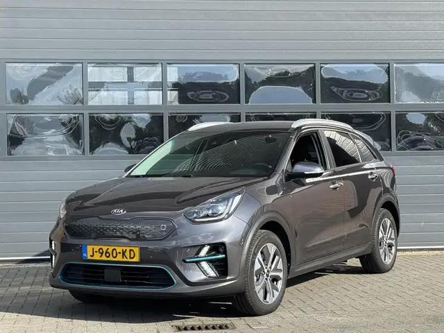 Kia e-Niro EXECUTIVELINE 64 KWH I FASE 3 I ACCU = 100% I P-CA
