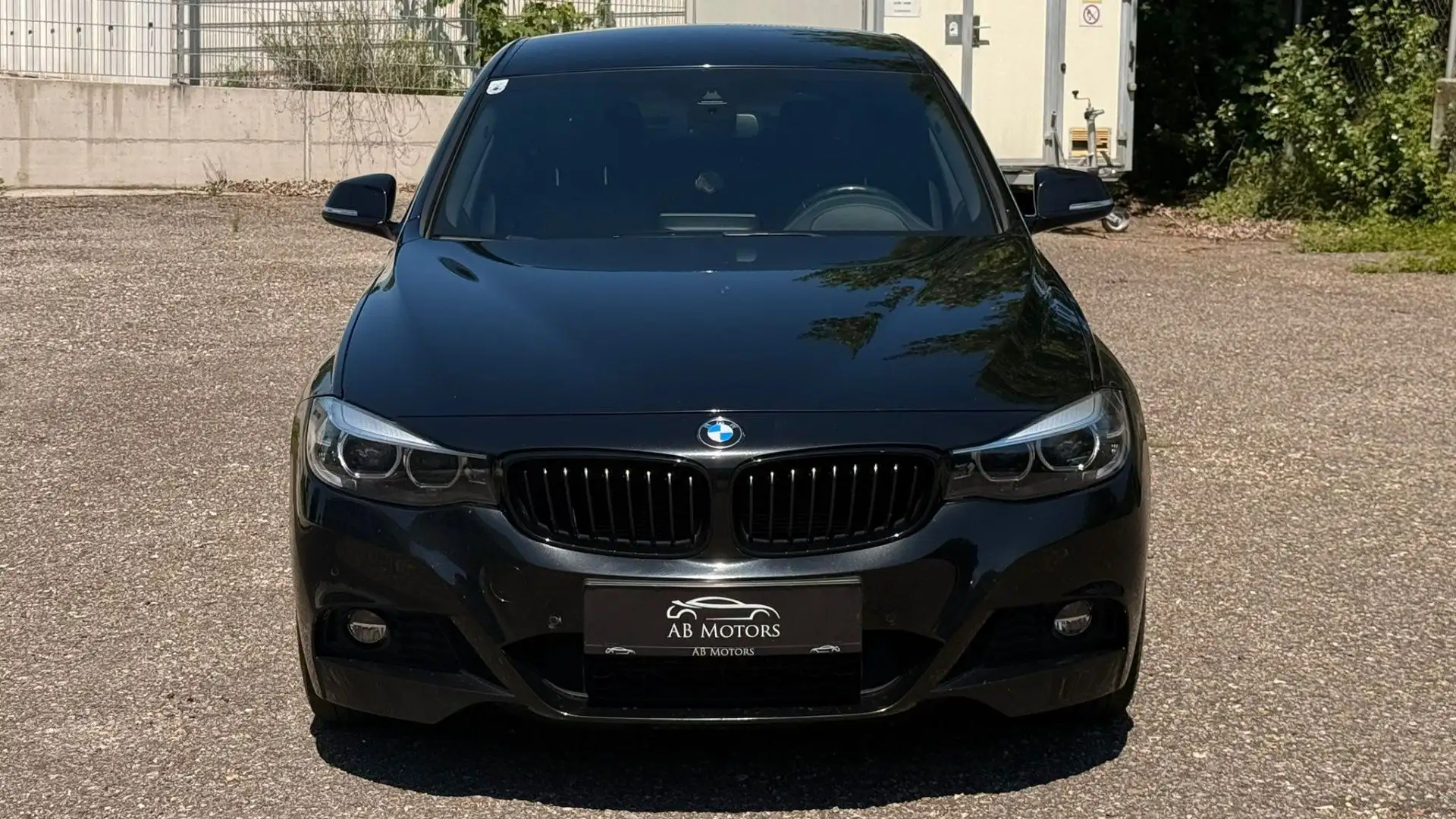 BMW 320 GT- 320 d Schwarz - 2
