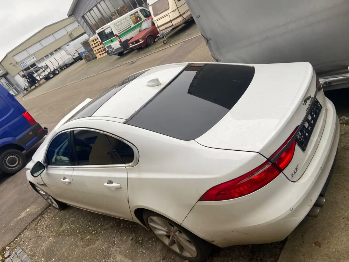Jaguar XF 20d 180PS Prestige Airbag OK Blanc - 2