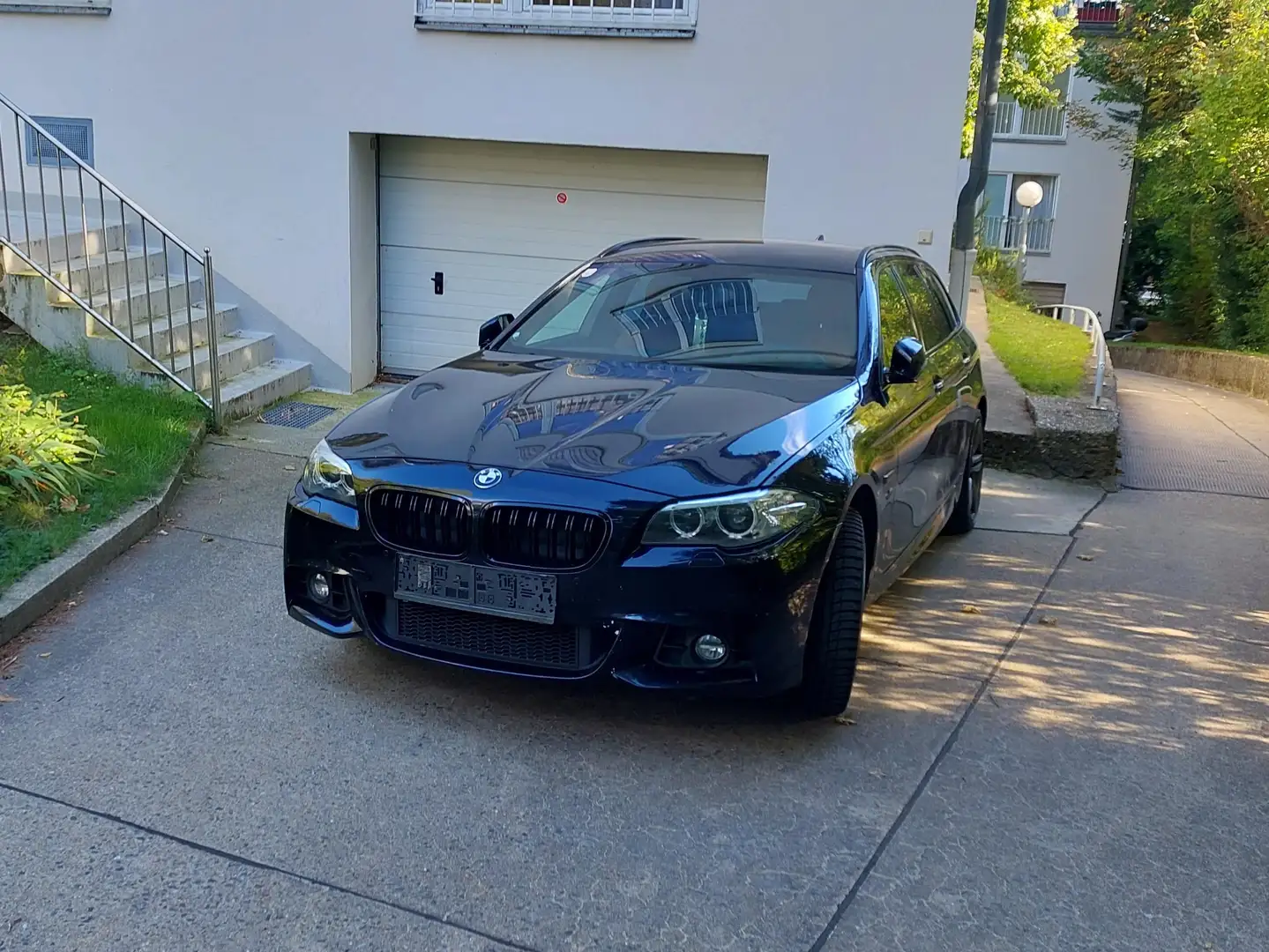 BMW 525 525d Touring Aut. Blau - 1