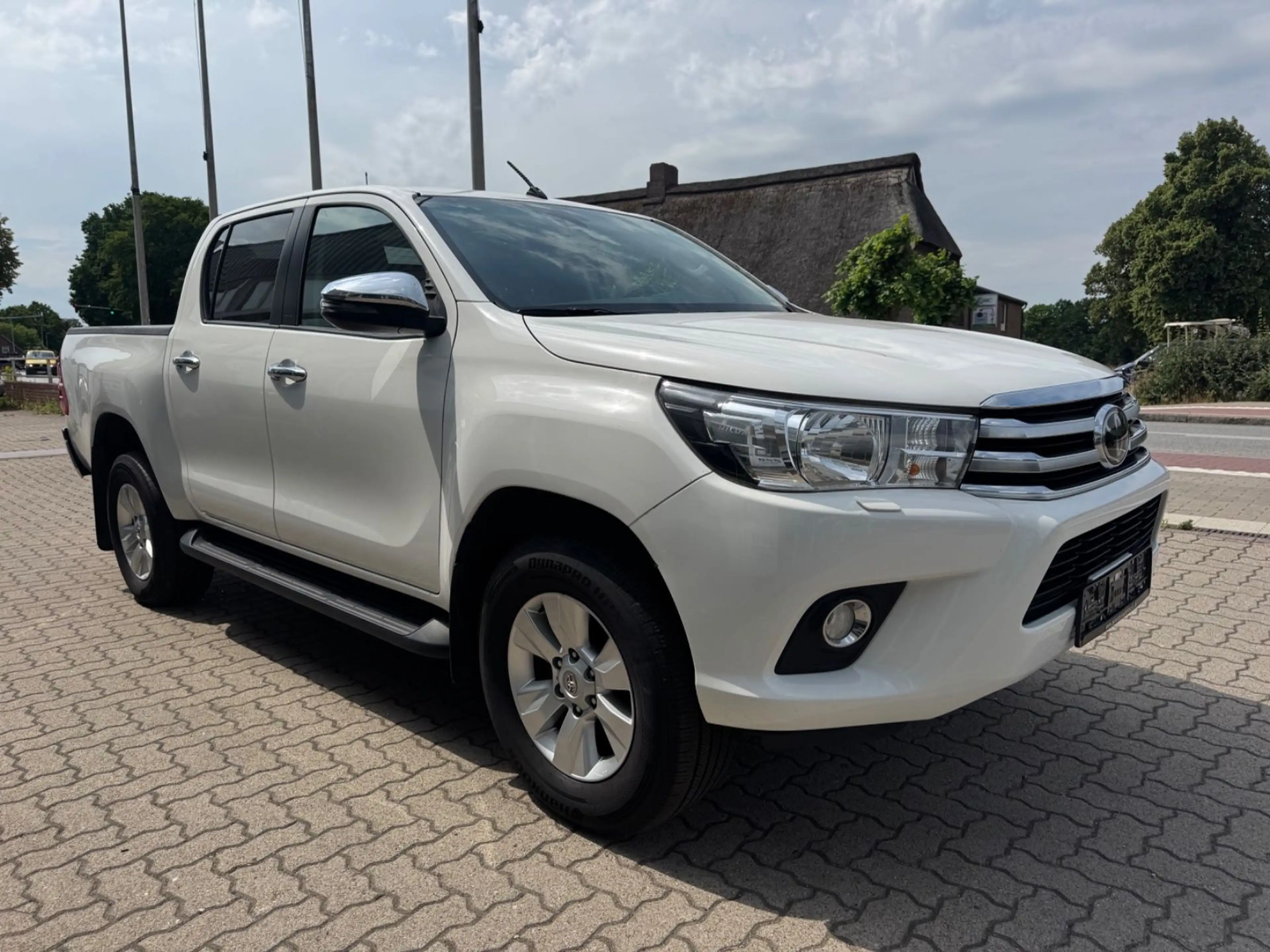 Toyota Hilux HILUX DOUBLE CAB 4x4/KAMERA/AHK/HINTEN-SITZREIHE — photo 2