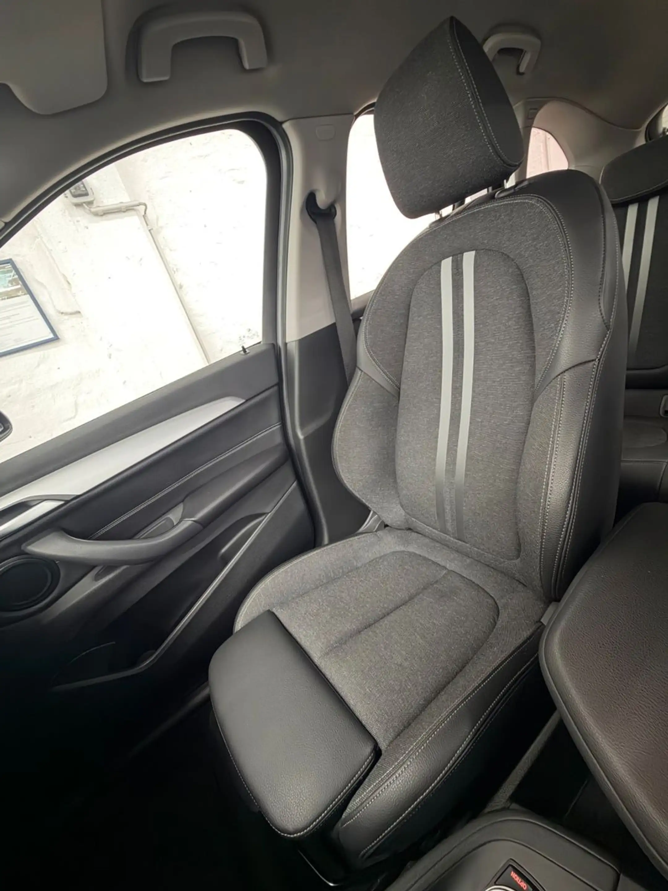 BMW X1 sD 18i Sport S. Navi Plus Kamera DAB LED SCH — photo 15