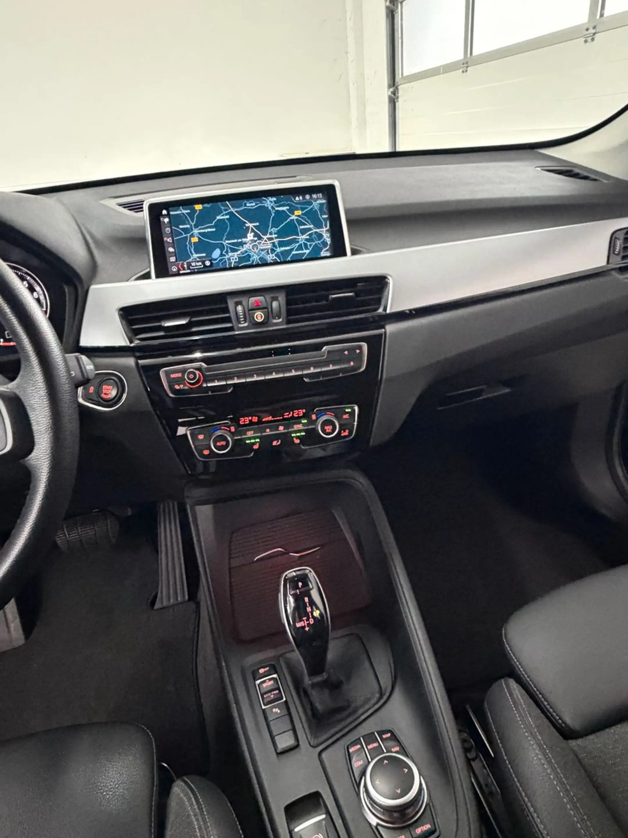 BMW X1 sD 18i Sport S. Navi Plus Kamera DAB LED SCH — photo 10