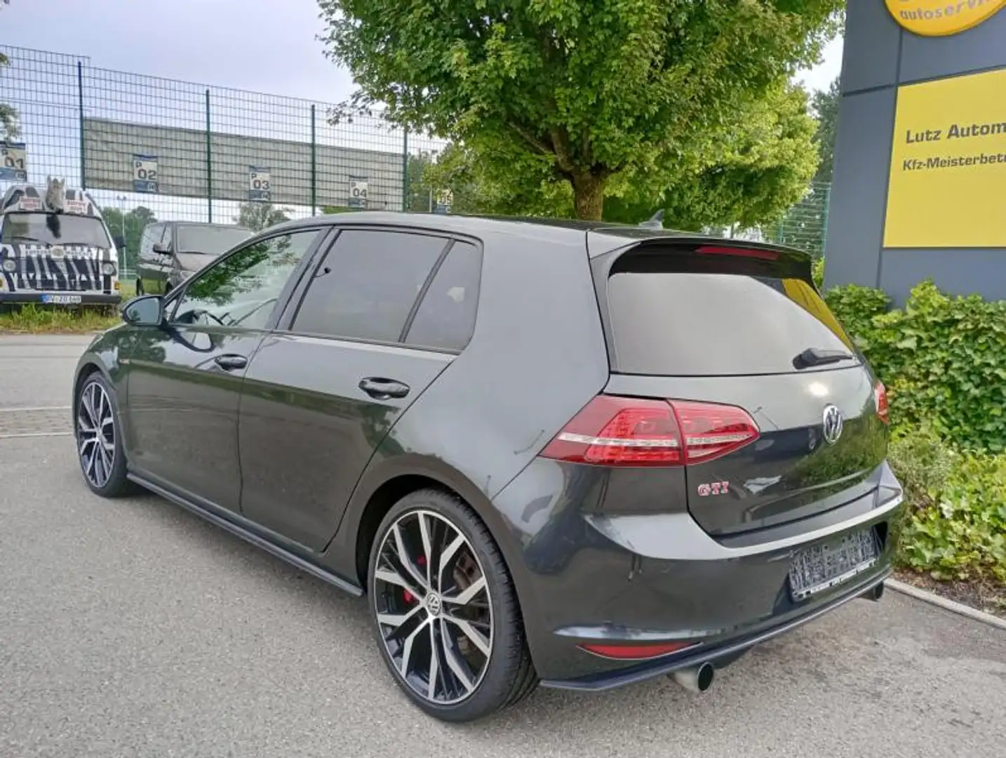 Volkswagen Golf GTI VII Performance Benzin Gris - 2