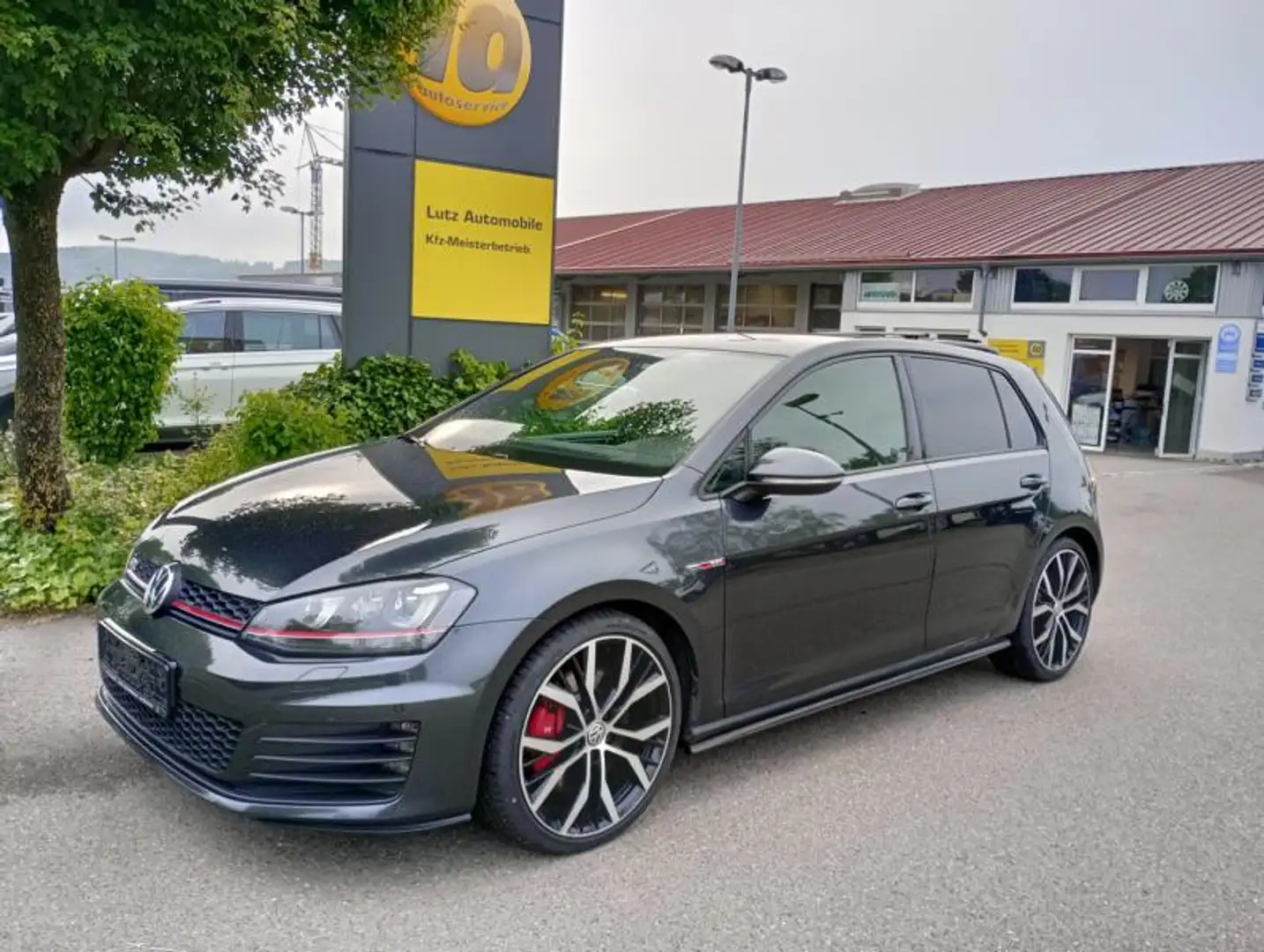 Volkswagen Golf GTI VII Performance Benzin Gris - 1