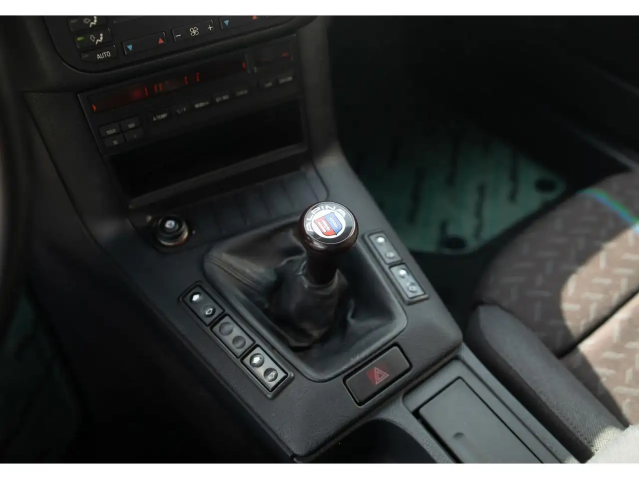 ALPINA BMW B3 Touring Série 3 3.0i E36 UNIKAT 15/24, foto 10