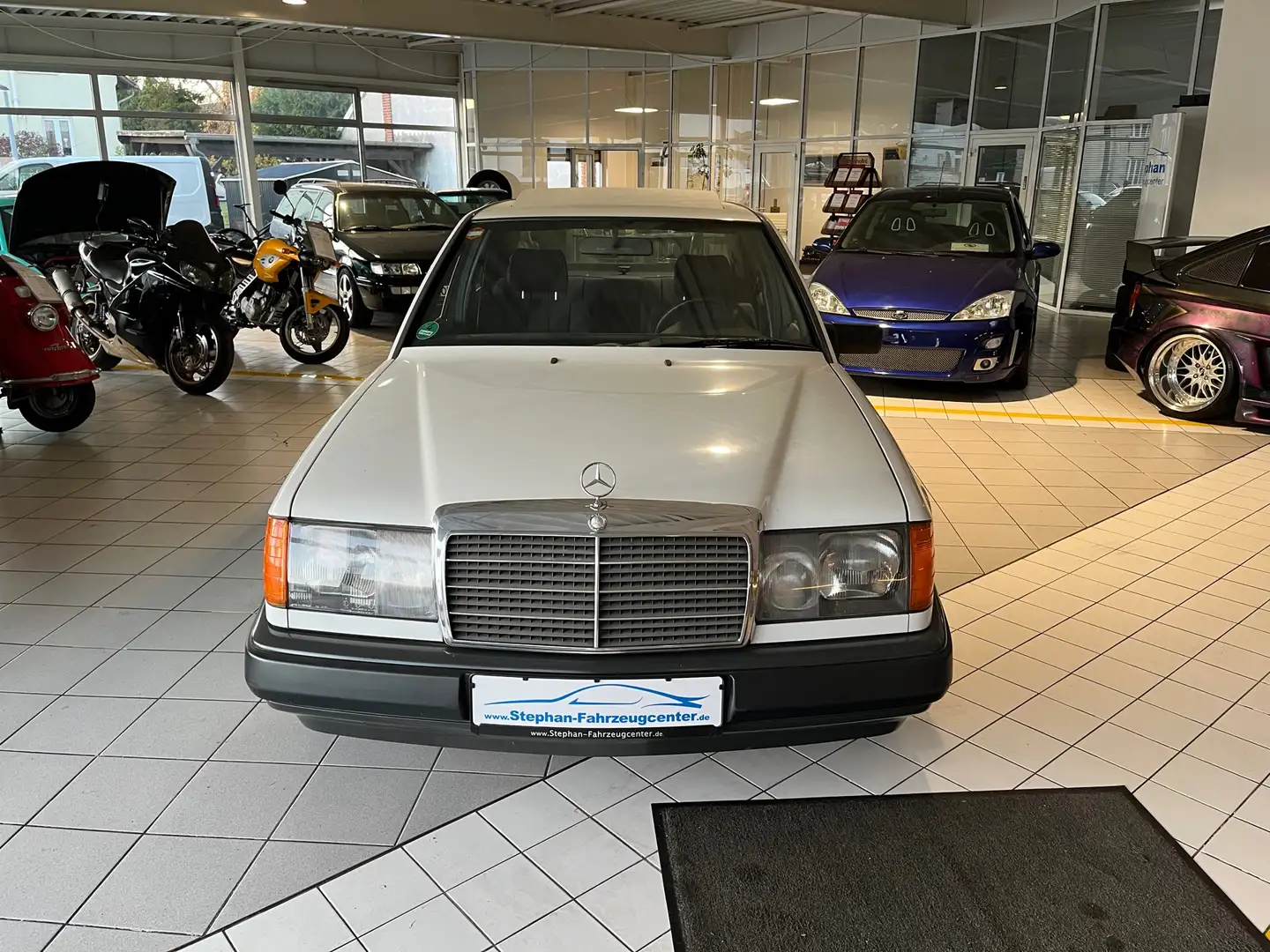 Mercedes-Benz 260 E     aus 1.Hand,,Original-Zustand“ Oldtimer.. Alb - 2