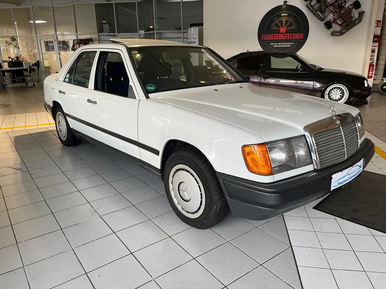 Mercedes-Benz 260 E aus 1.Hand,,Original-Zustand“ Oldtimer.., foto 4