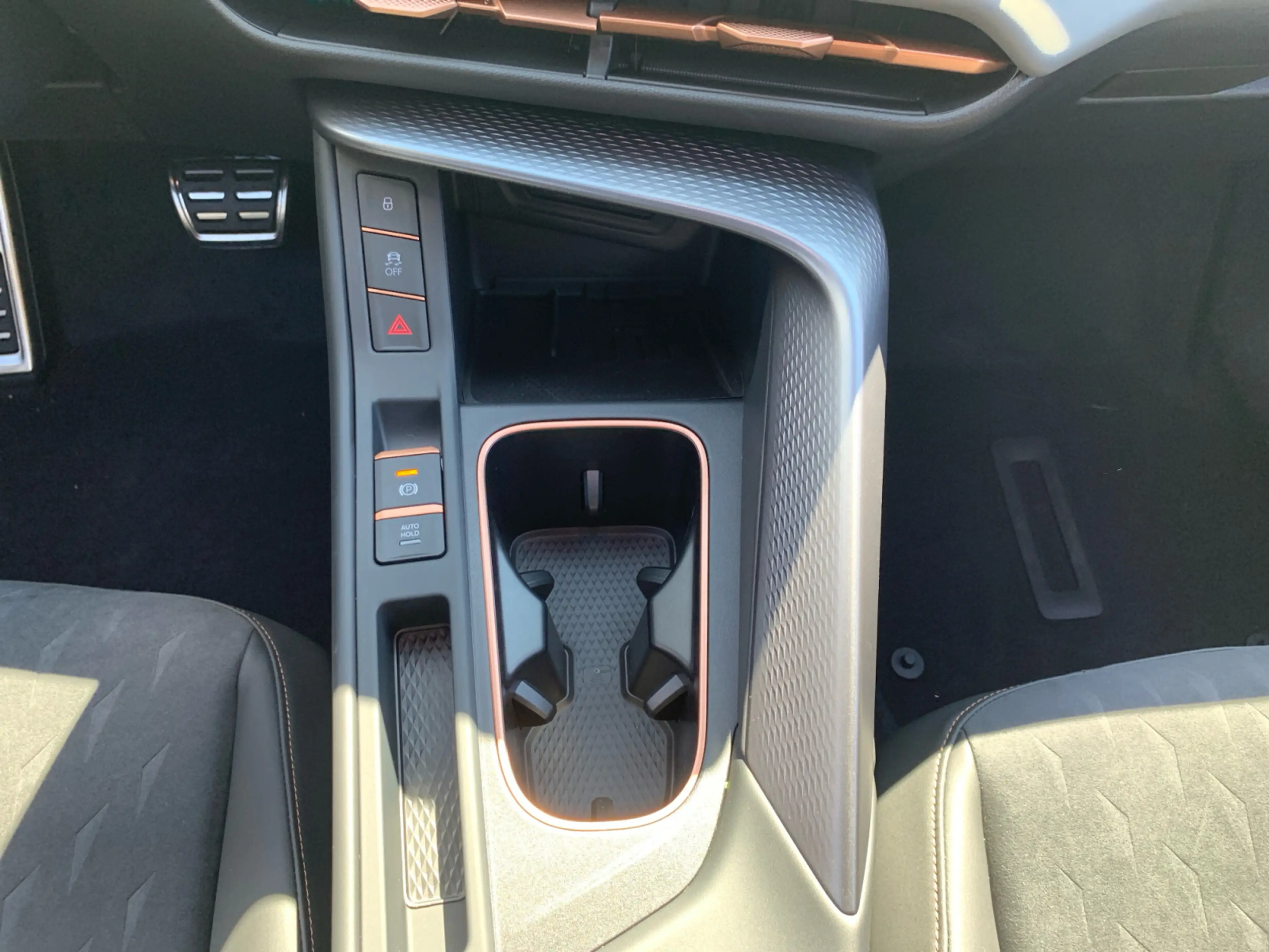 CUPRA Terramar VZ 2.0 TSI 265 PS Virtual Cockpit,AHK — photo 8