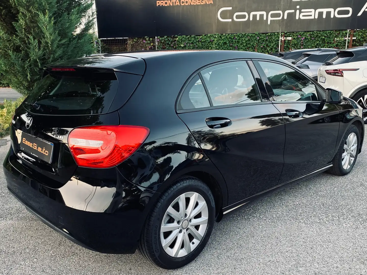 Mercedes-Benz A 180 Executive **POSS.PACK SPORT** VED.NOTE Noir - 2