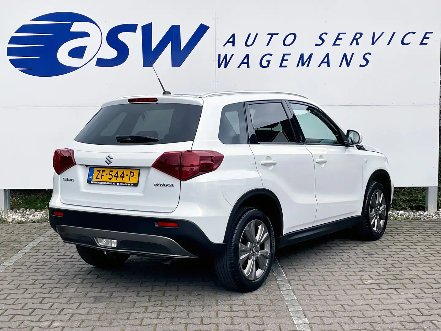 Suzuki Vitara 1.0 Boosterjet Select | Trekhaak | Navi | Camera | Wit - 2