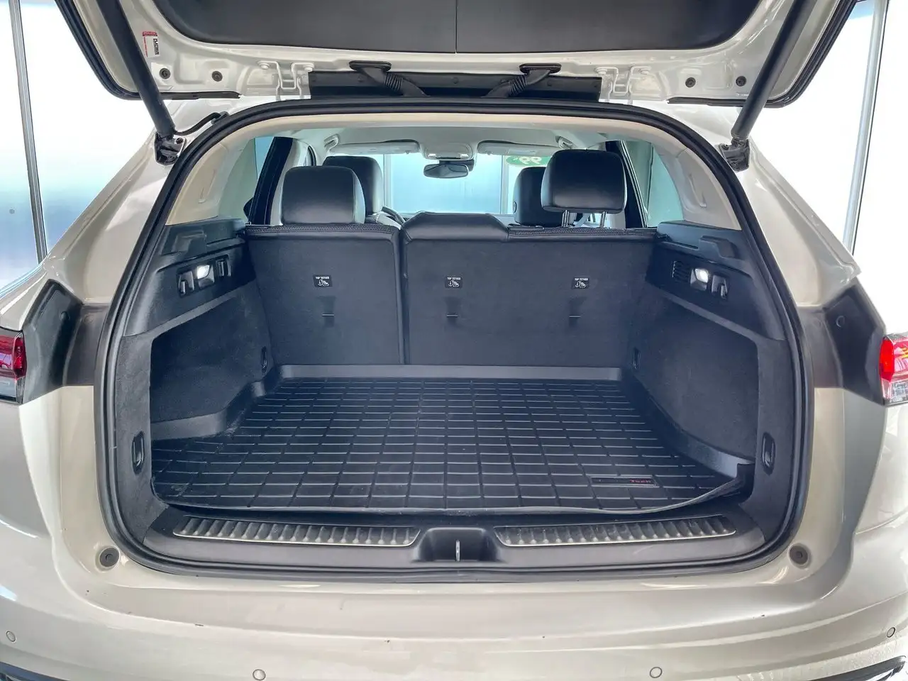 Buick Envision снимка Buick Envision