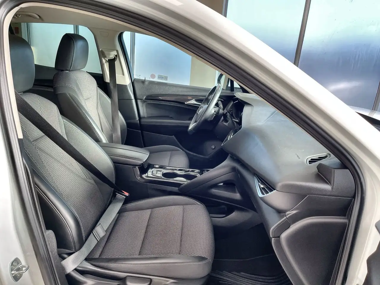 Buick Envision снимка Buick Envision