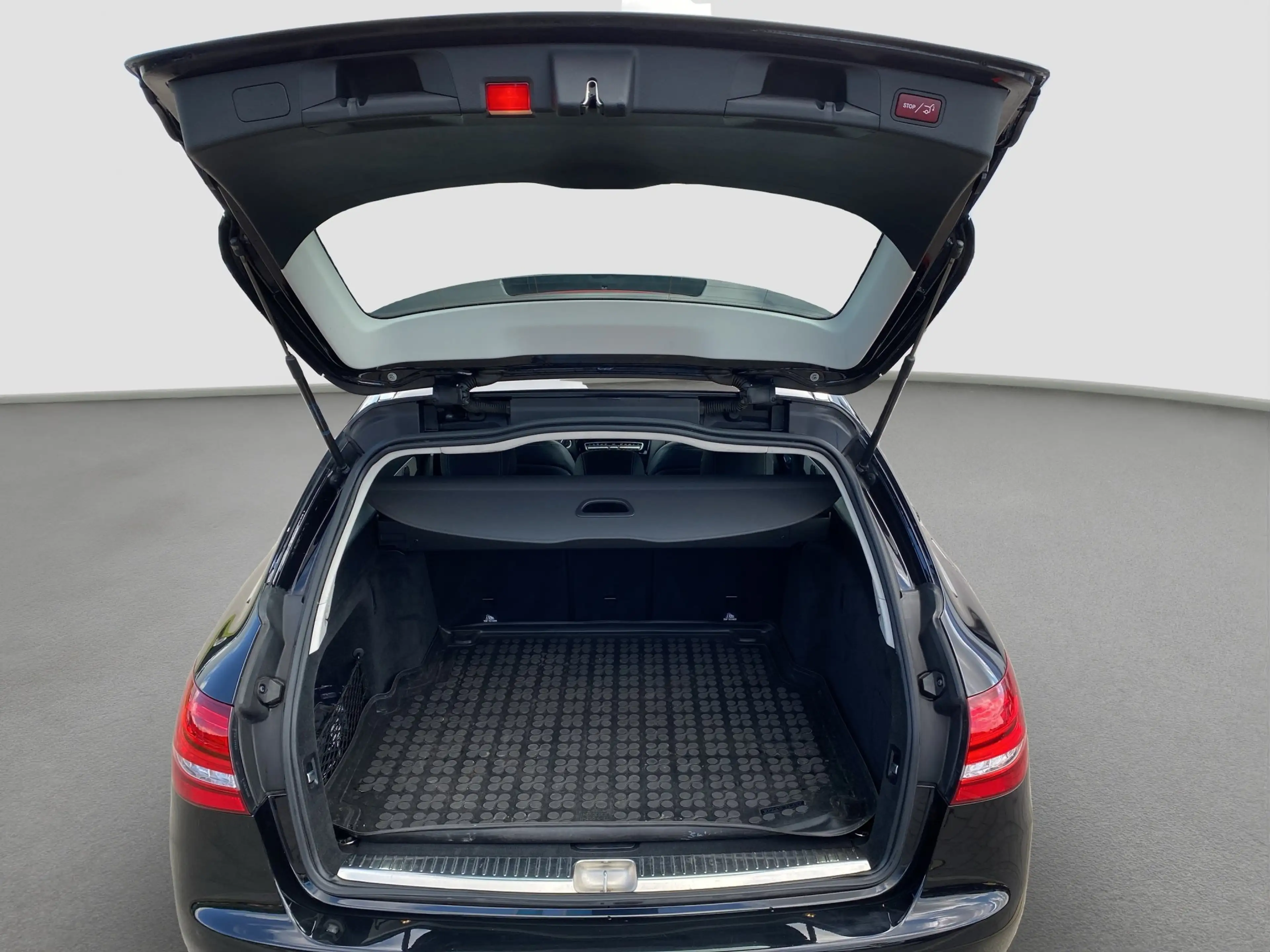 Mercedes-Benz C 200 T Avantgarde LED Navi ParkAss — photo 9