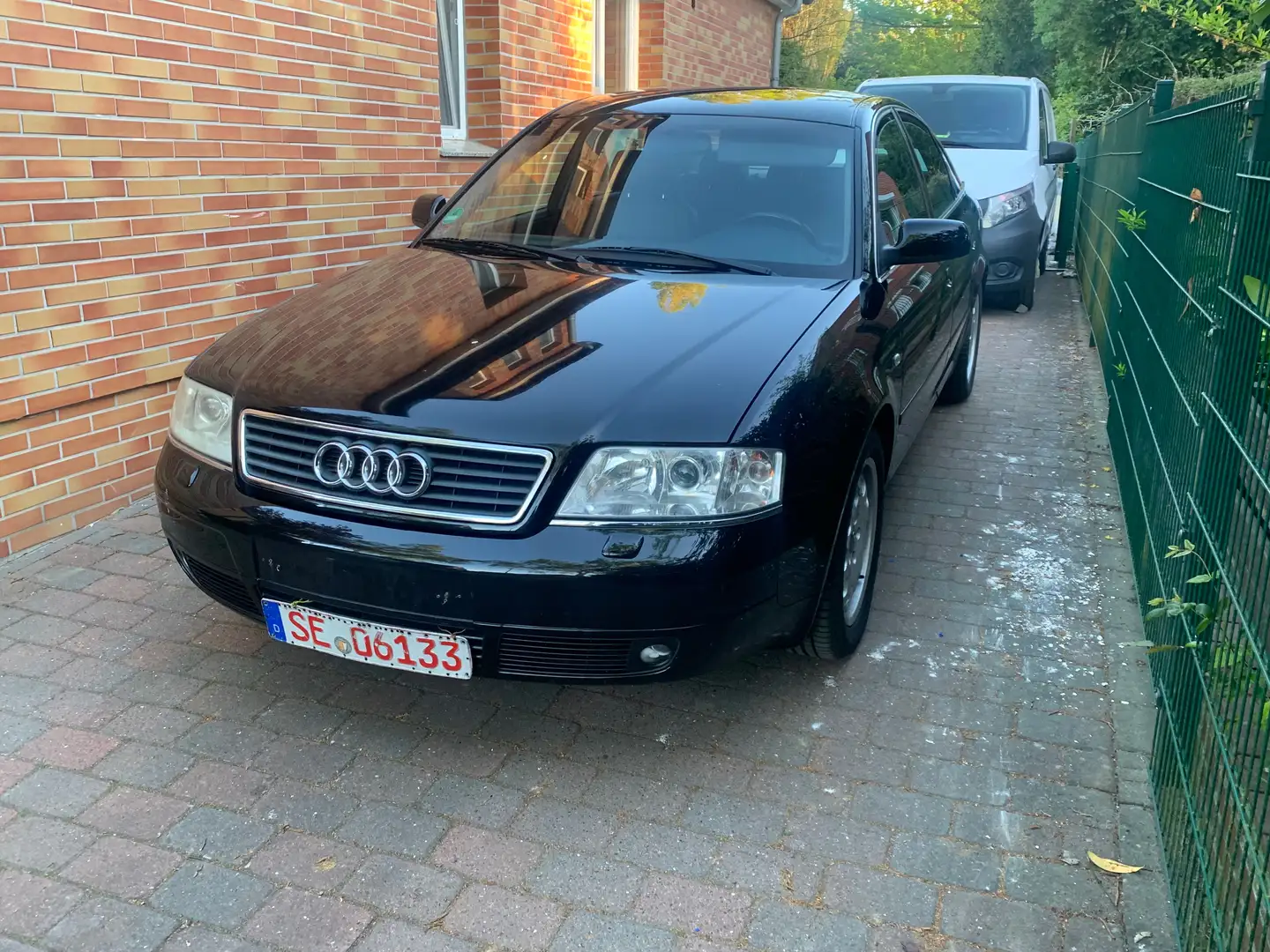 Audi A6 2.4 Negru - 1