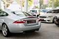 Jaguar XK 4.2 V8 Coupe Luxus-Sport DE FZG Traum-Zustand Silber - thumbnail 25
